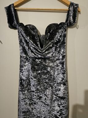 H:ours Velvet Off-Shoulder Bustier Dress in Charcoal Gray